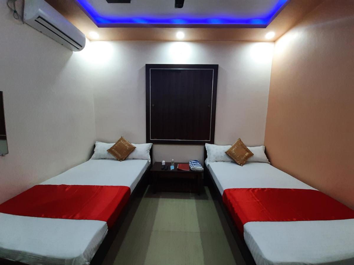 Hotel Shakuntla Palace - 400 Meters Away From Vishnu Pad Temple 7 Mins Walk Gaya Extérieur photo