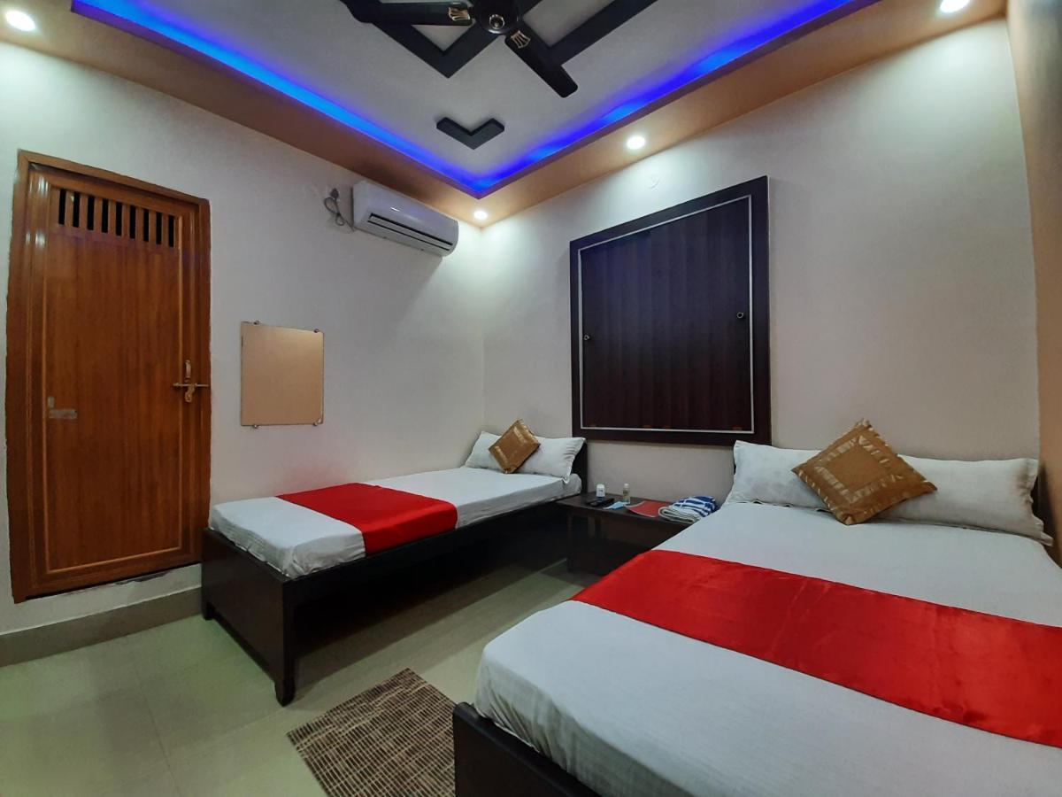 Hotel Shakuntla Palace - 400 Meters Away From Vishnu Pad Temple 7 Mins Walk Gaya Extérieur photo
